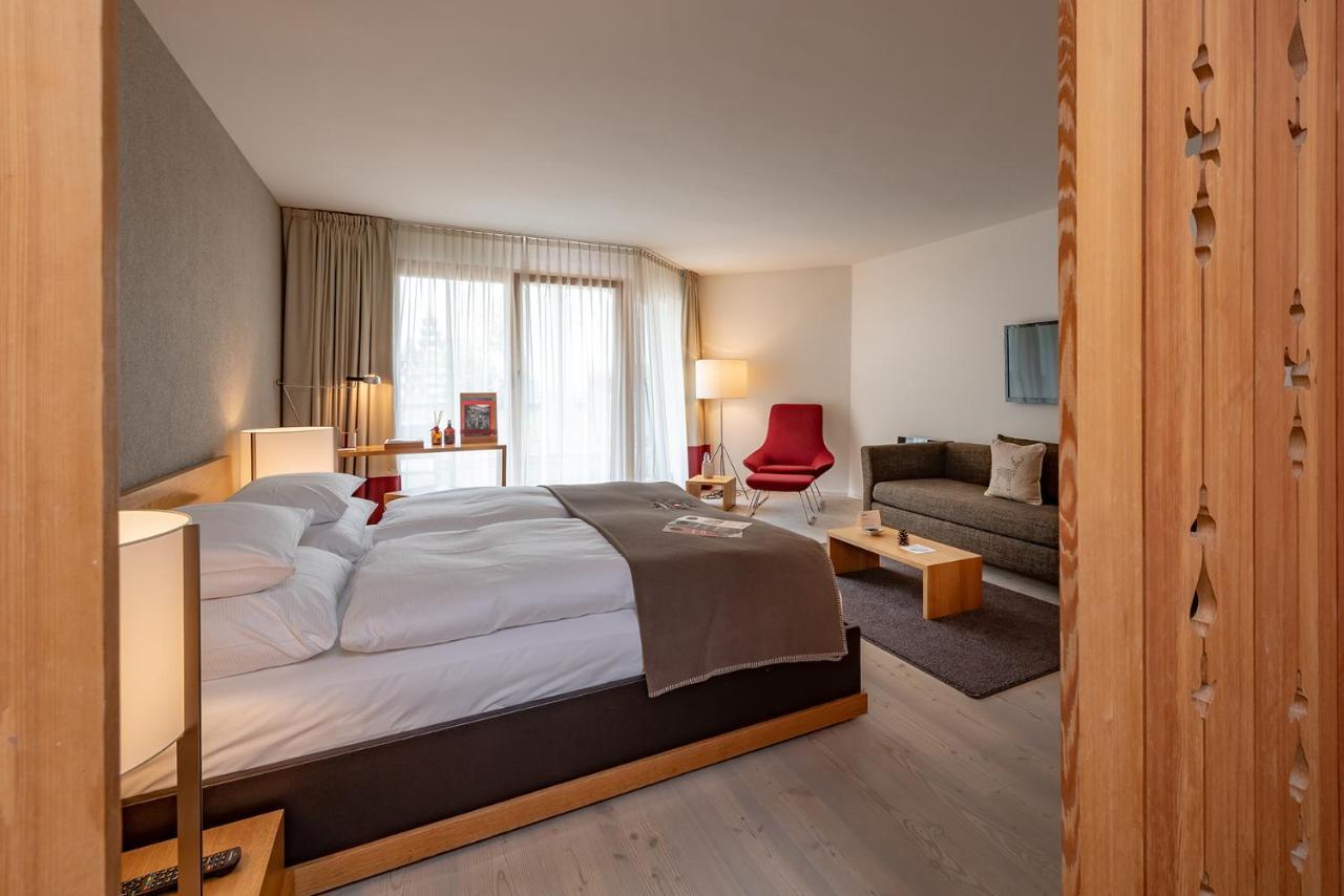 Schweizerhof Hotel 4*